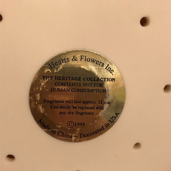 Special Porcelain Heritage Heart “Grandmother”. - Picture 4 of 7